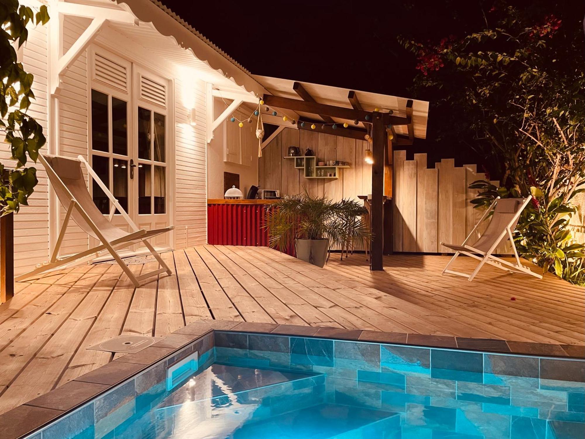 Les Coulirooms - Suite Avec Jacuzzi Et Grande Terrasse Sainte-Anne  Esterno foto