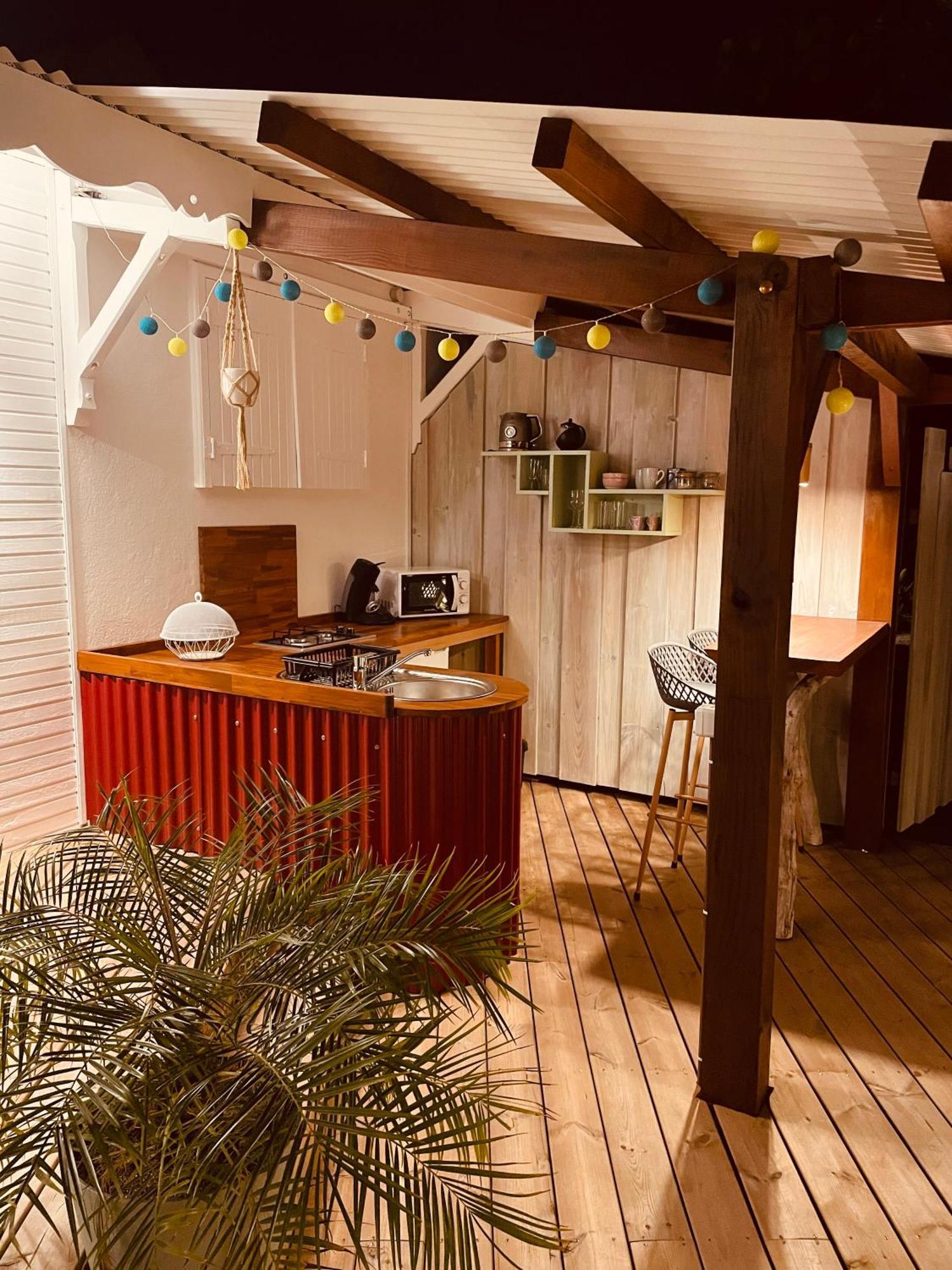 Les Coulirooms - Suite Avec Jacuzzi Et Grande Terrasse Sainte-Anne  Esterno foto