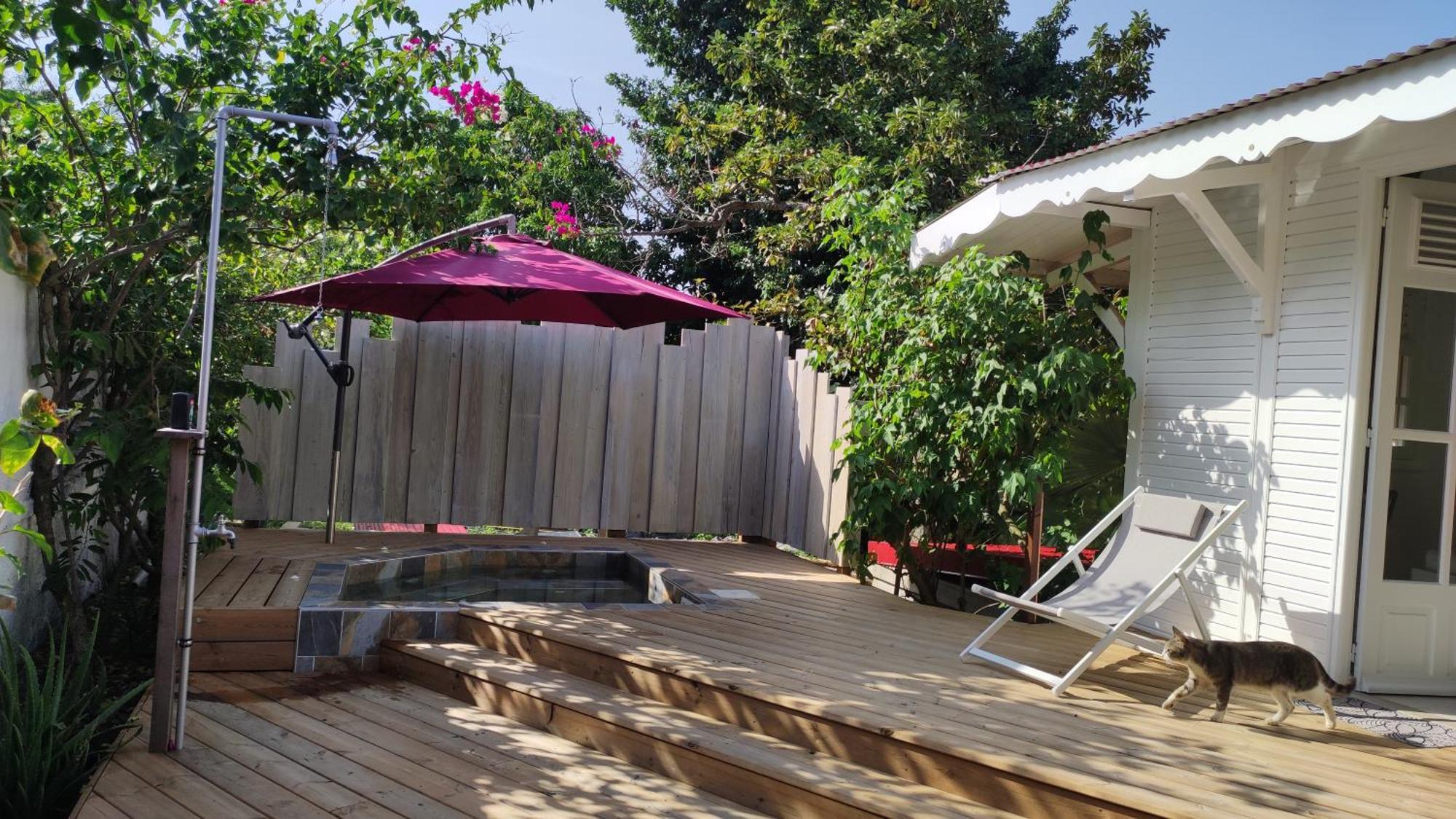 Les Coulirooms - Suite Avec Jacuzzi Et Grande Terrasse Sainte-Anne  Esterno foto